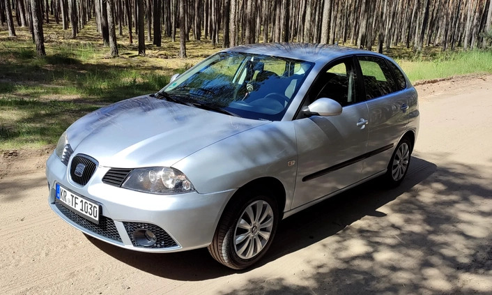 Seat Ibiza cena 6800 przebieg: 212000, rok produkcji 2006 z Drezdenko małe 191